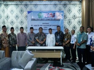 KAI Beri Diskon Tiket 10 Persen untuk Santri
