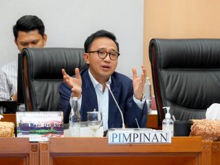 DPR Tepis Pernyataan Luhut Wacana Hapus BBM Subsidi 
