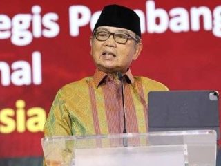 Komposisi Danantara Tuai Kritik, Nama Muliaman Hadad dan Burhanuddin Abdullah Disorot