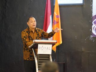 Totok Minta Jajaran Lakukan Penguatan Demokrasi Lewat Siber