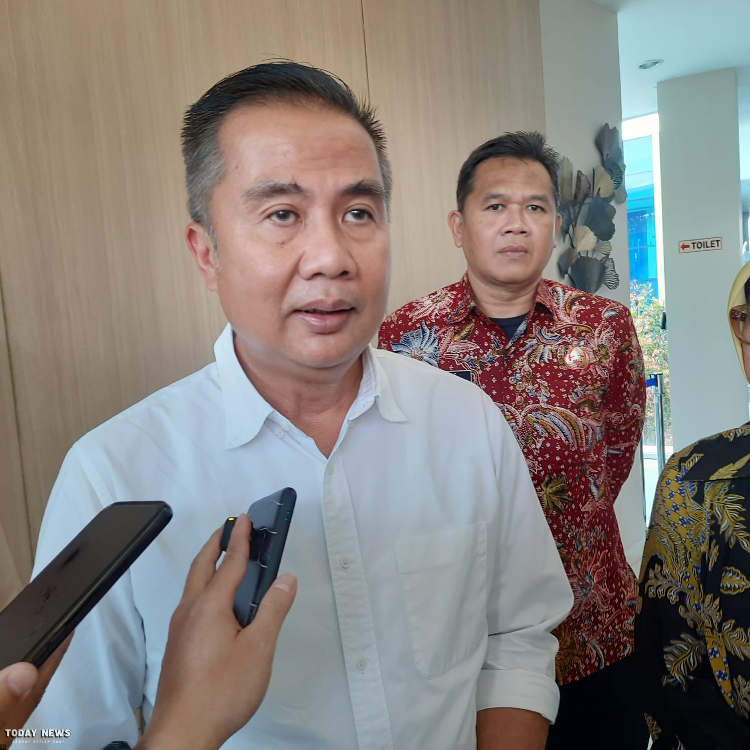 Soal WFA, Ini Kata Pj Gubernur Jabar Bey Machmudin