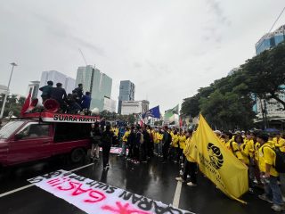 Demo di Patung Kuda, Mahasiswa Kritik Kebijakan Efisiensi Anggaran dan MBG