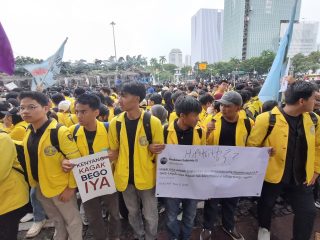 Mahasiswa Kritik Kebijakan Efisiensi dan MBG: Indonesia Gelap
