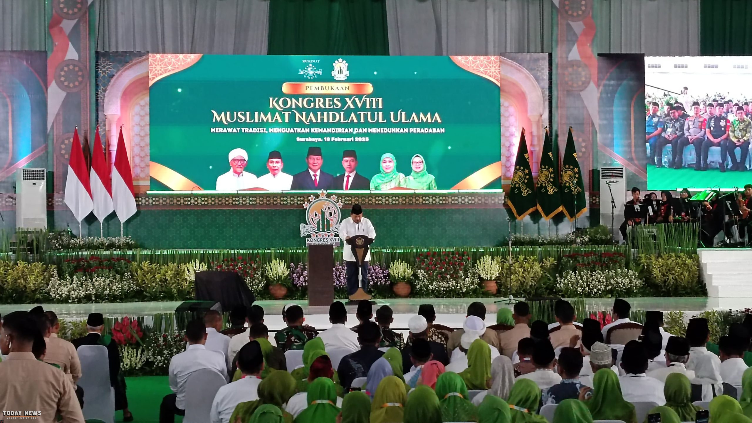 Presiden Prabowo Subianto saat pidato dalam acara Kongres ke-18 Muslimat NU di Surabaya. Foto: Pramitha