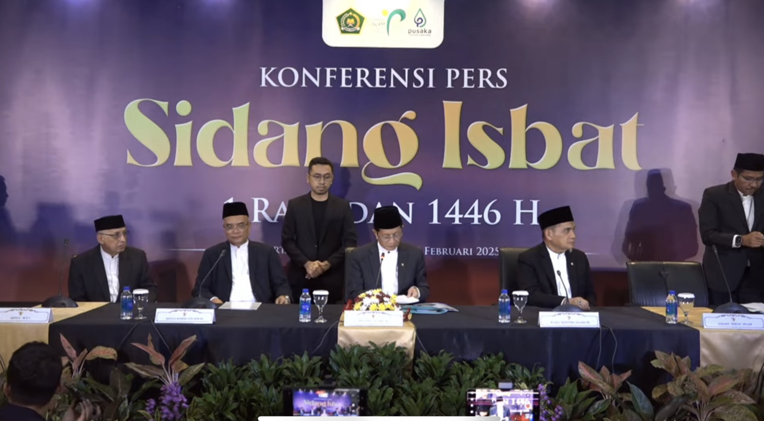 Caption : Menteri Agama Umumkan Hasil Sidang Isbat di Kantor Kementrian Agama
