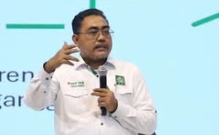 Reshuffle Satryo Soemantri Warning untuk Menteri Lain 
