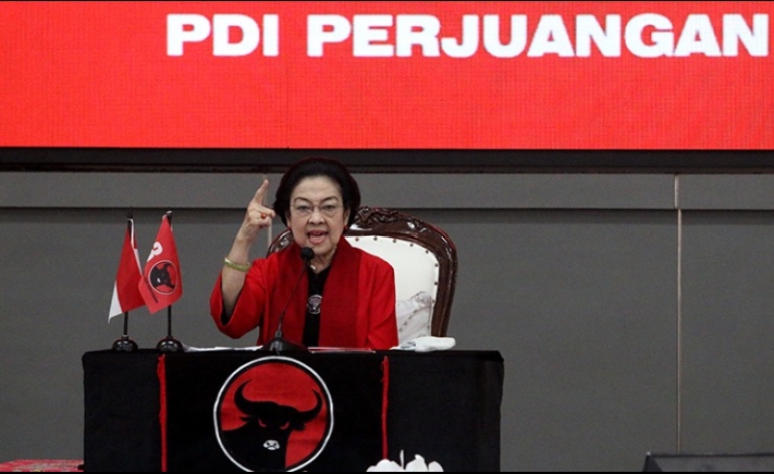 Minta Tunda Retreat: Bentuk Kemarahan Megawati Atas Penangkapan Hasto 