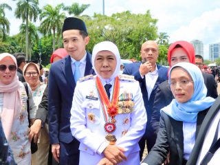 Kesan Khofifah Dilantik Presiden Prabowo Secara Serentak Bersama Ratusan Kepala Daerah