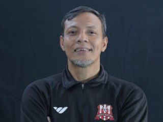 Kabar Duka, Bejo Sugiantoro Meninggal Dunia Saat Bermain Sepak Bola di SIER Surabaya