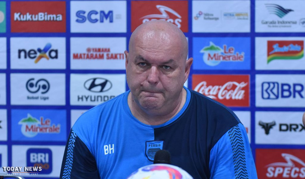 Bojan Hodak Sebut Persija Jakarta Dalam Tekanan