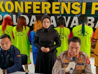 Polda Jabar Tangkap 7 Pelaku Sindikat Live Streaming Porno di Padalarang Bandung