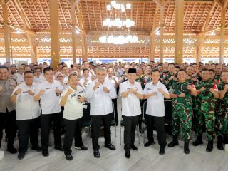 Kecamatan, Babinsa, dan Bhabinkamtibmas Jadi Garda Terdepan Dalam Menjaga Kota Bandung