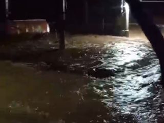 Tanggul Sungai Jebol, 156 Keluarga di Purwakarta Dievakuasi Akibat Banjir