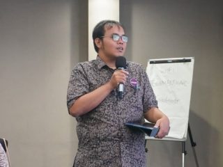 Partai Super Tbk Bentuk Kritikan Jokowi Terhadap Sistem Kepartaian