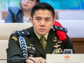 DPR Desak Letkol Teddy Mundur dari TNI, Ini Alasannya