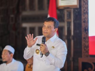 Gubernur Jateng Perhatikan Pemenuhan Hak Anak Pekerja Perempuan