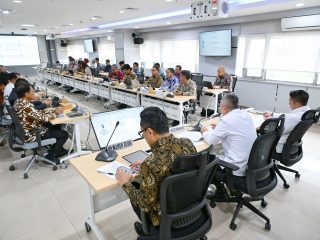 Menhub: Truk Tidak Dilarang, Hanya Pembatasan Operasional