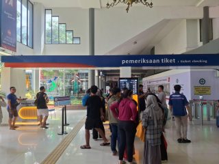 H-4 Lebaran, KAI Layani 17.991 Penumpang Berangkat Melalui Stasiun Daop 8 Surabaya