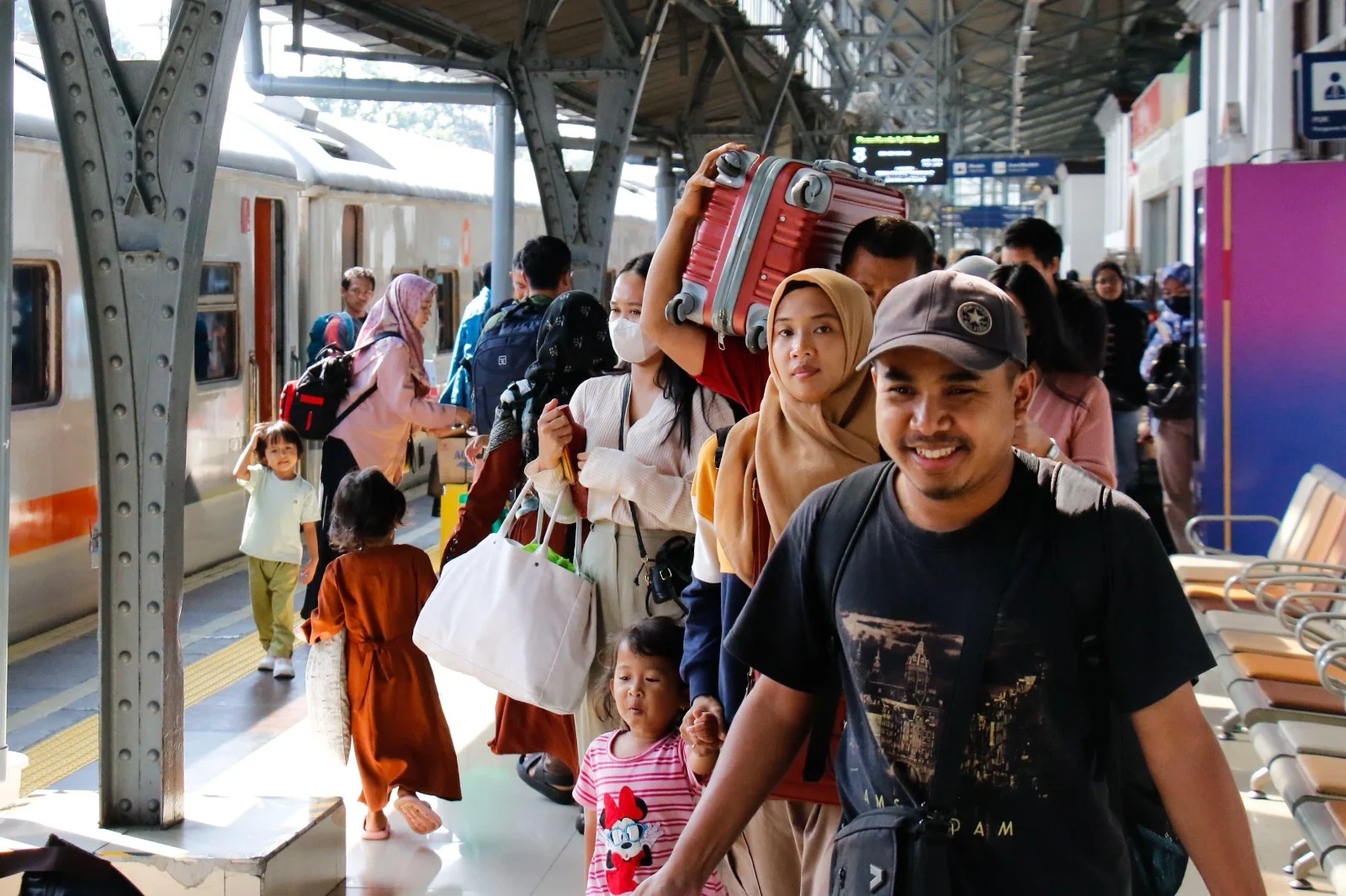 KAI Hadirkan 612 Kereta New Generation Bertahap untuk Kelas Ekonomi