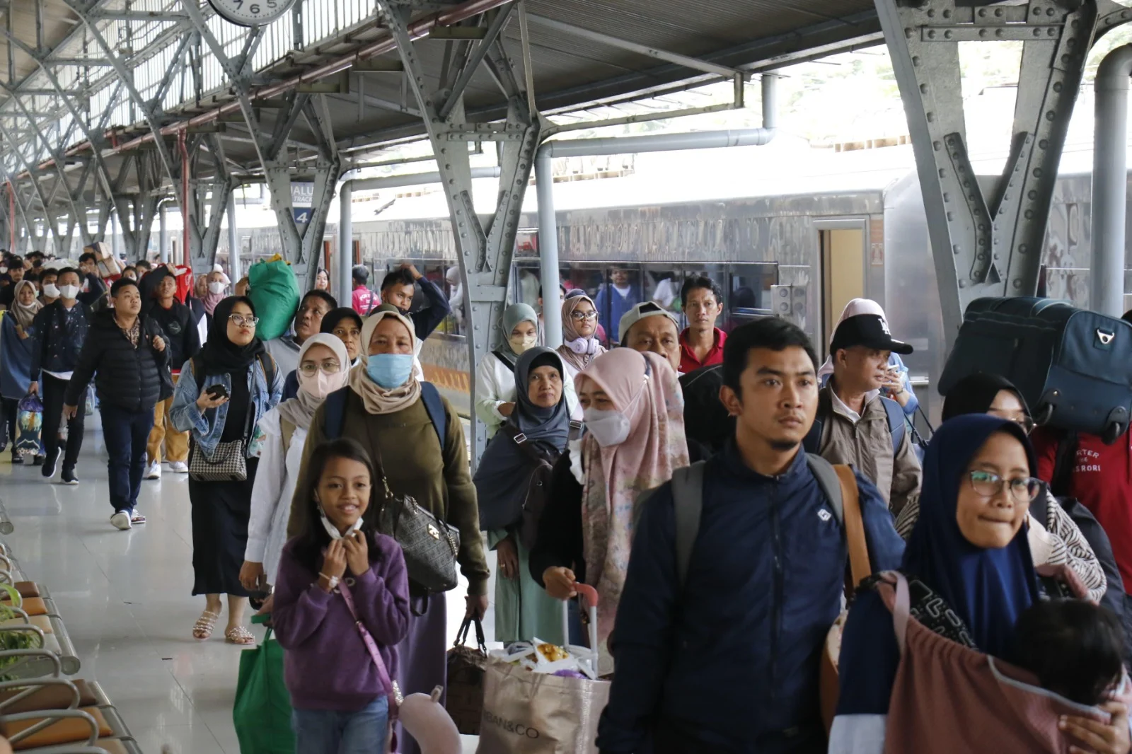 Tiket KA Ekonomi Antar Kota Mulai Rp10.000, Mudik jadi Murah