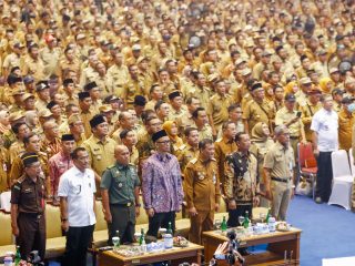 Ribuan Kades Se Jateng Ikuti Sekolah Anti Korupsi, Ini Pesan Gubernur Luthfi