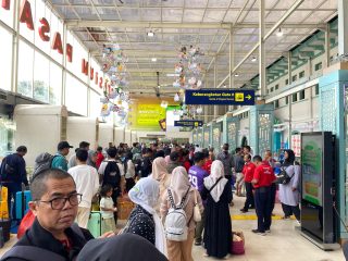 Kedatangan Penumpang Kereta Api di Daop 1 Jakarta H+3 Lebaran Menunjukkan Angka Tertinggi