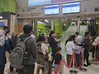 KAI Daop 1 Jakarta Operasikan KA Tambahan Antisipasi Lonjakan Penumpang di Libur Panjang