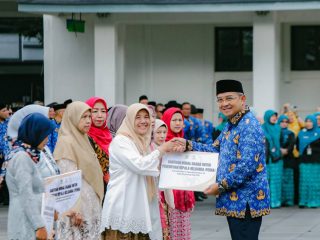 Pemkot Bandung Beri Modal Rp2 Juta Untuk Perempuan Kepala Keluarga