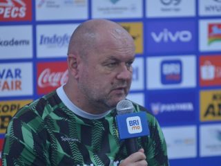Bojan Hodak Puas dengan Satu Poin Kontra Barito, Akui Laga Berjalan Sulit