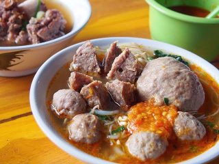5 Rekomendasi Tempat Makan Bakso di Bandung