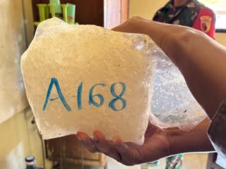Nelayan Masalembu Temukan Drum Misterius, Isinya Diduga Puluhan Kilogram Sabu