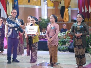 Entin Solichah Terpilih Jadi Juara Sinden Idol UNNES