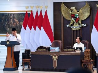 Evaluasi Program Kerja, Presiden Prabowo Apresiasi Kebijakan Penyesuaian Pelaksanaan Tugas Kedinasan bagi ASN Selama Libur Lebaran
