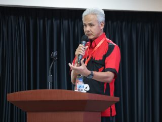 Beri Pembekalan, Ganjar Minta Kepala dan Wakil Kepala Daerah PDIP Kompak Saling Bantu dan Gotong Royong 