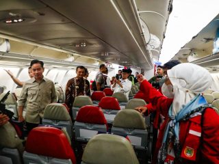 Wapres Gibran Tinjau Pemberangkatan Jemaah Calon Haji Jateng