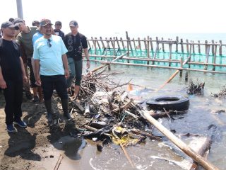 Gubernur Jateng Instruksikan Perbaikan Tanggul Kali Jangkrik Guna Atasi Abrasi Pantai Kramatsari