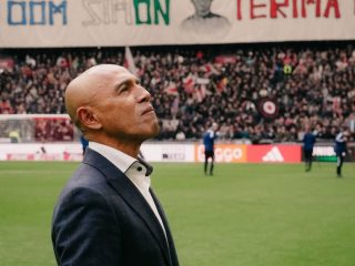 Simon Tahamata Resmi Ditunjuk PSSI sebagai Kepala Pemandu Bakat Sepak Bola Nasional