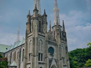 Gereja Katedral Jakarta Dipadati Umat Saat Misa Kenaikan Yesus Kristus