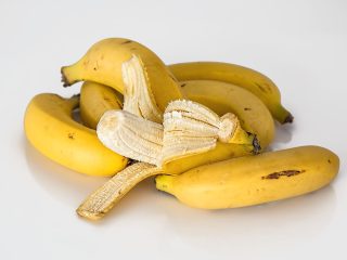 Ini 5 Buah-buahan yang Boleh Dikonsumsi Penderita Asam Lambung