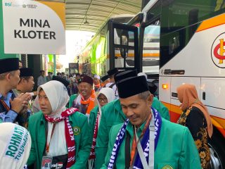 14 Jemaah Calon Haji Embarkasi Surabaya Wafat dalam Proses Ibadah Haji