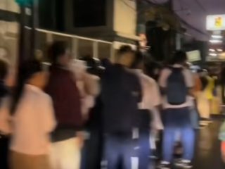 Antrean Panjang Pengambilan PIN SPMB di Surabaya, Kadisdik Jatim: Tak Perlu Panik, Waktu Masih Cukup