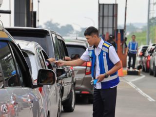 Sejumlah Ruas Tol Trans Jawa Berlakukan Diskon Tarif Tol 20 Persen