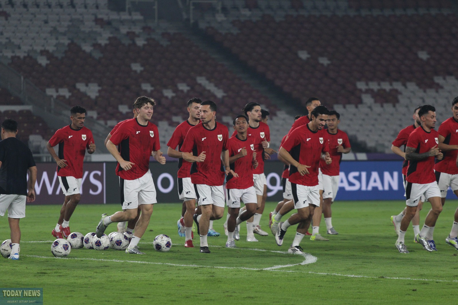 Momen latihan Timnas Indonesia