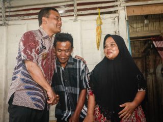 Dasuki Menangis Haru, Tahu Rumahnya Akan Diperbaiki oleh Pemprov Jateng