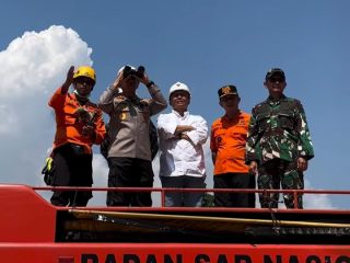Darurat Bencana, Sekda Jabar: Evakuasi 8 Korban Longsor Gunung Kuda Masih Berlanjut