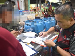 Tiga Kali Bandel Jual Miras, Toko Kelontong di Surabaya Terancam Dicabut Izinnya