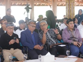 Rektor ITB Minta Alumni Bantu Atasi Sampah di Kota Bandung