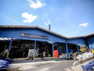 Terima Hibah RDF dari Kementerian PUPR, TPS Cicukang Holis Pastikan Tak Ada Lagi Sampah ke TPA 
