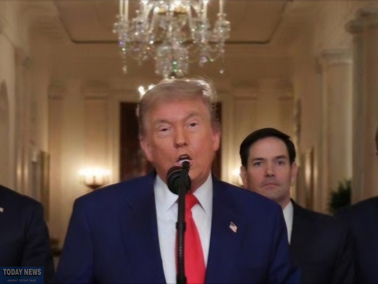 Presiden AS Donald Trump menggelar konferensi pers setelah mengumumkan AS melancarkan serangan ke 3 pusat nuklir utama Iran
