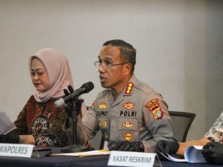 Api Muncul dari Salah Satu Kios yang Berada di Tengah Pasar Taman Puring
